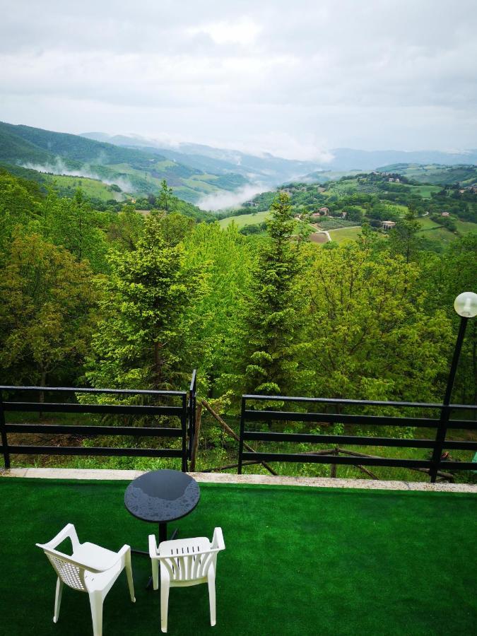 Вілла Agriturismo Il Noceto Ассізі Екстер'єр фото